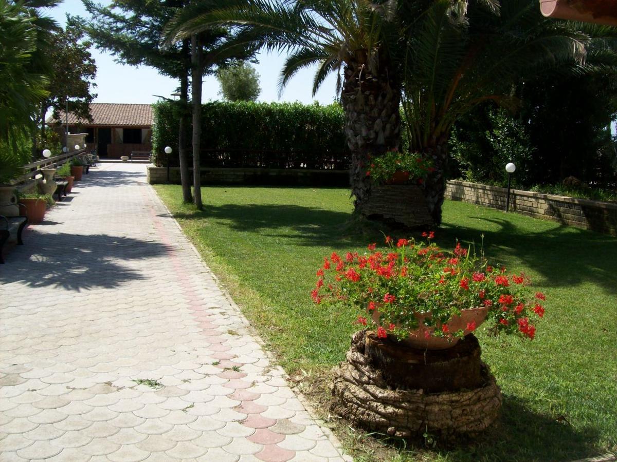 Il Vivaio Villa Tarquinia Luaran gambar